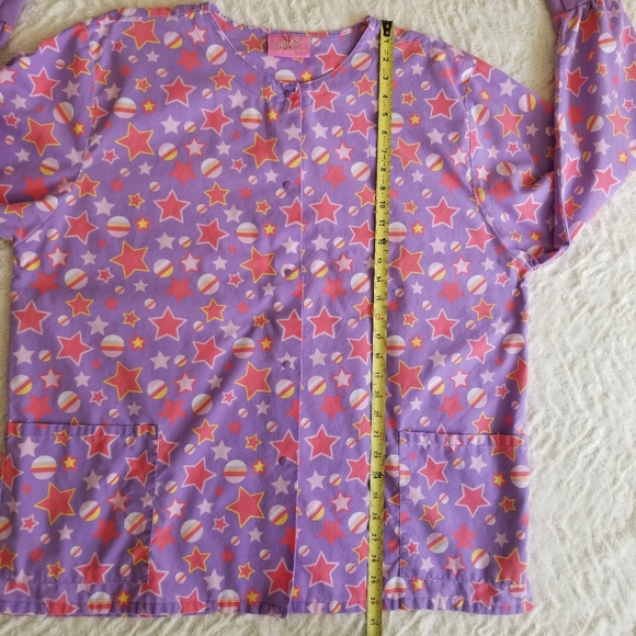 Hub-A-Dub-Scrubs | Planets And Stars Plus Size Snap Front Scrub Top - Picture 9 of 11